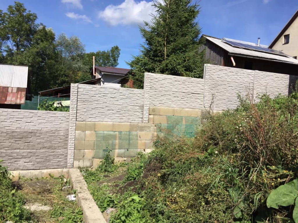 Realizácia Oravská Polhora - Betónový plot vzor číslo 1 30.08.2019 - 4
