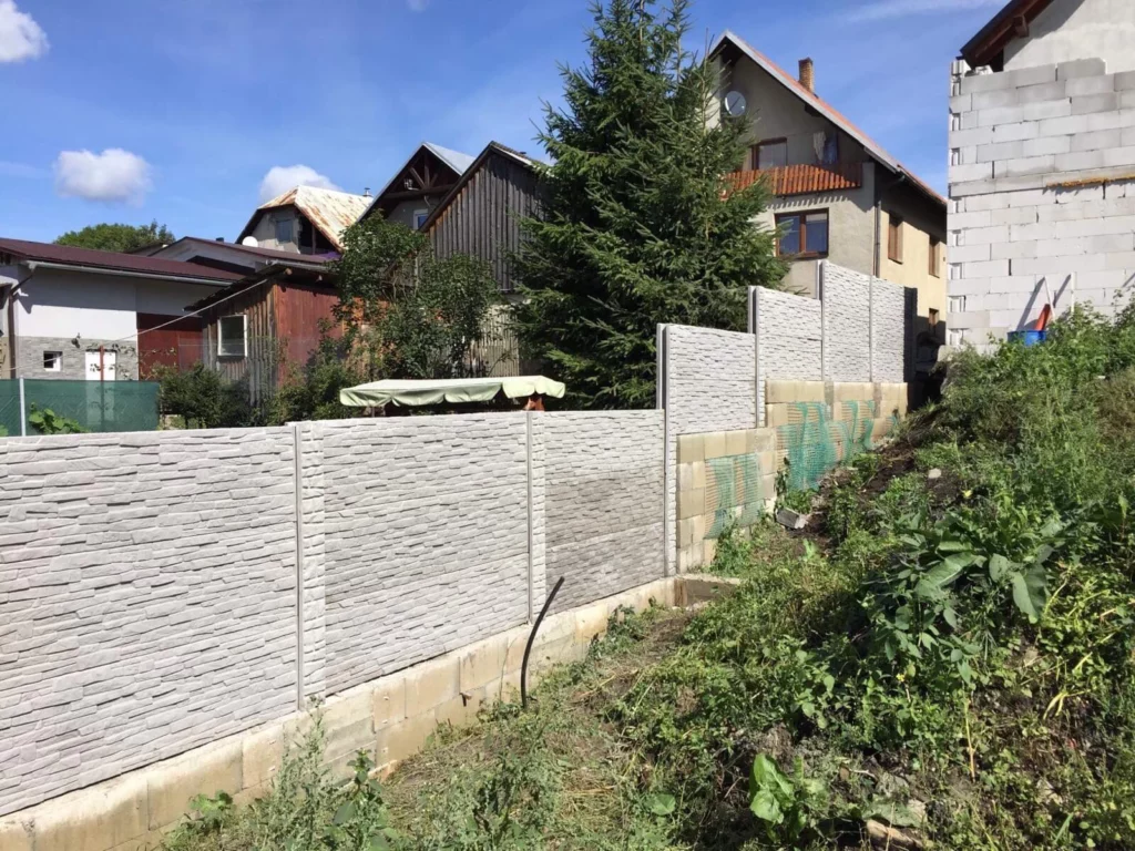 Realizácia Oravská Polhora - Betónový plot vzor číslo 1 30.08.2019 - 6