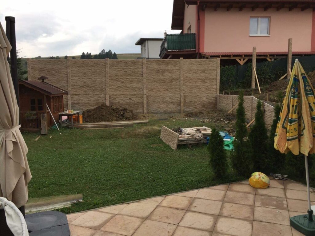 Realizácia Tvrdošín - Betónový plot vzor číslo 1 05.08.2019 - 5