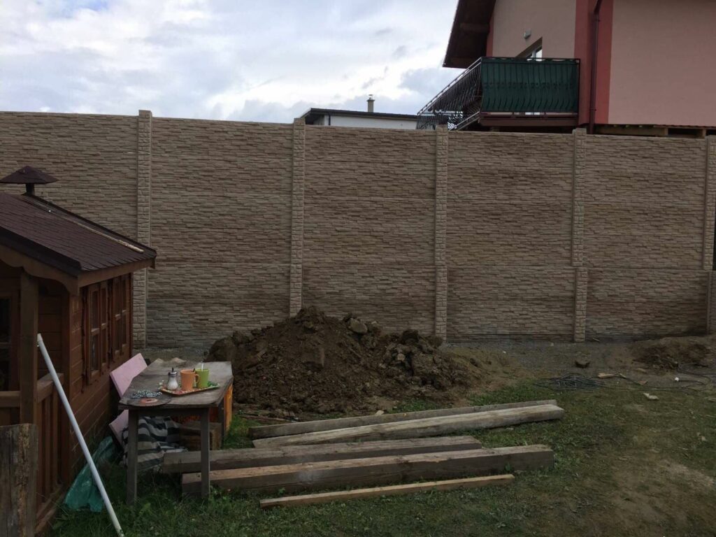 Realizácia Tvrdošín - Betónový plot vzor číslo 1 05.08.2019 - 6