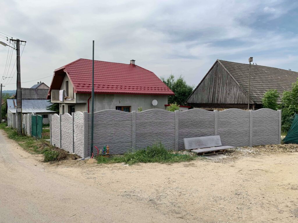 Realizácia Bobrov - Betónový plot vzor číslo 1 10.06.2019 - 2